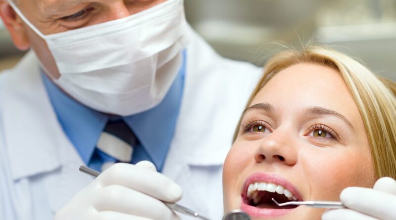 <strong>What Is An Emergency Dentist?</strong>