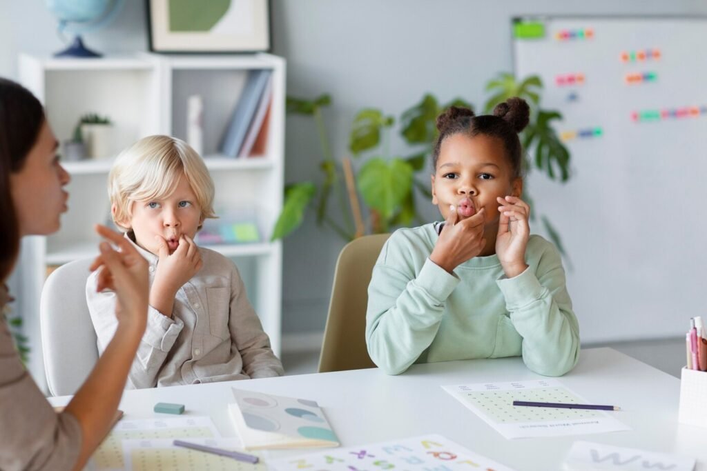 In Tilak Nagar, locate the best speech therapists. professional treatment for language and speech impairments. Boost your ability to communicate. Schedule a consultation right now!